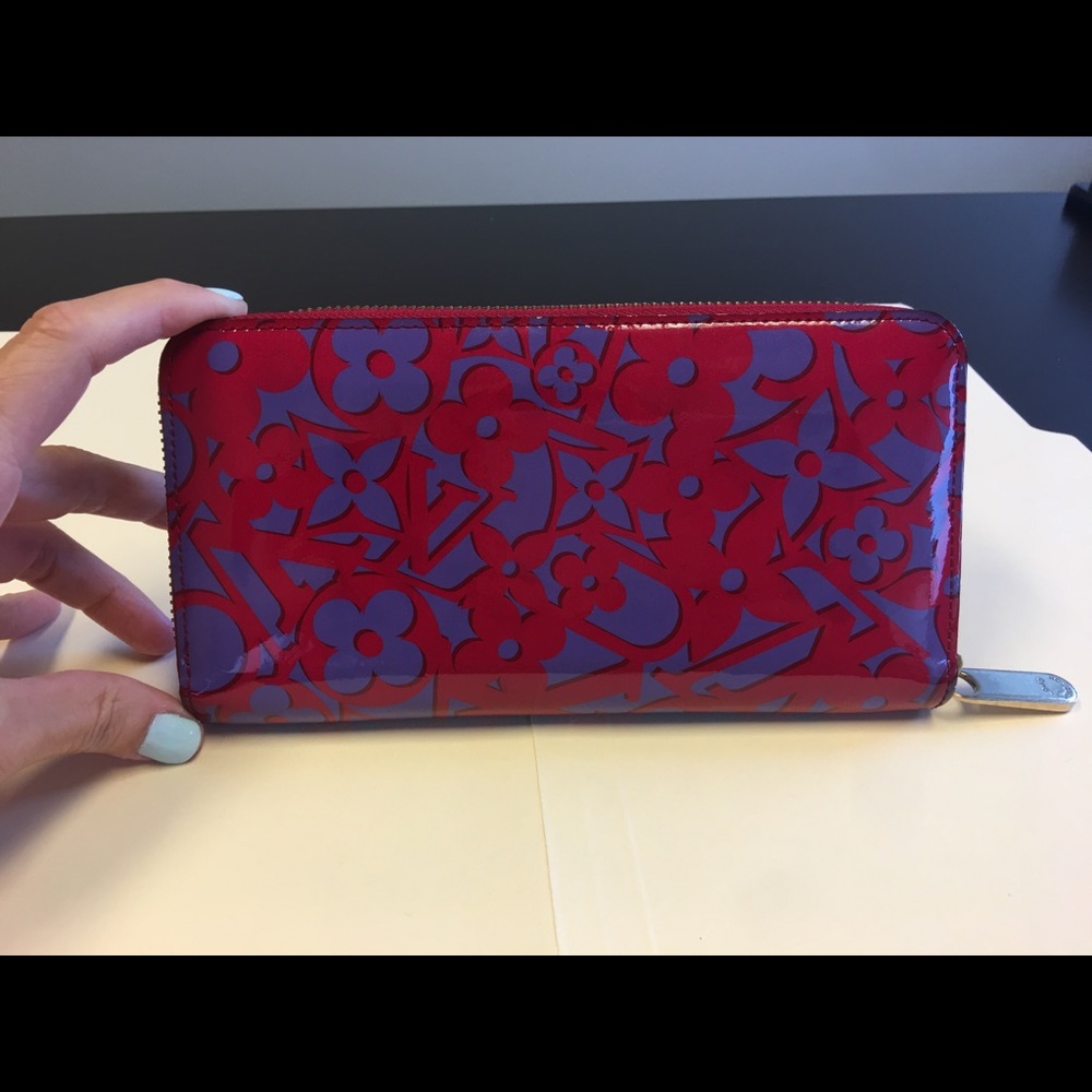Louis Vuitton Zippy Waller